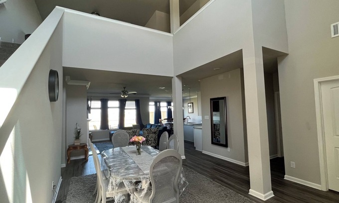 Slidell House | Inviting Home in a Beautiful Lake Community for Families