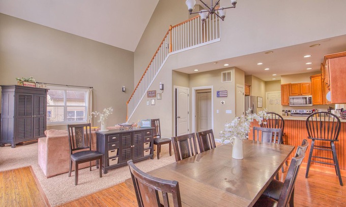 Flat Hollow Marina House | Discover Norris Lake House with Dock & Hot Tub Amenities