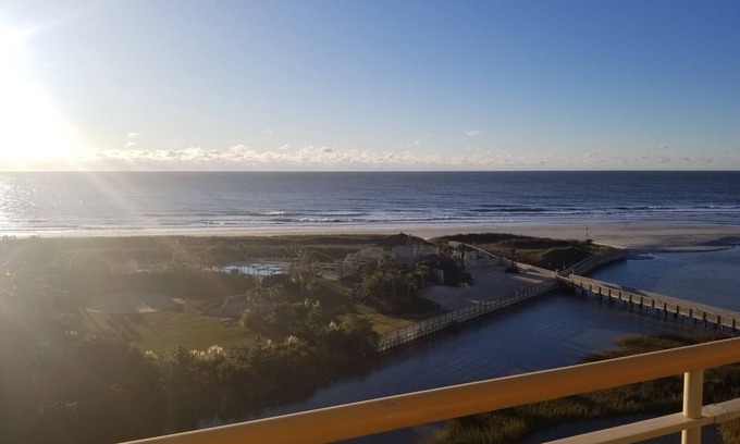 Myrtle Beach Resort | Oceanfront Escape Steps from the Beach - Rated 10/10