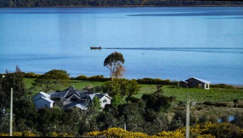 Ancud Villa | Amazing Ocean Front, spacious & private house