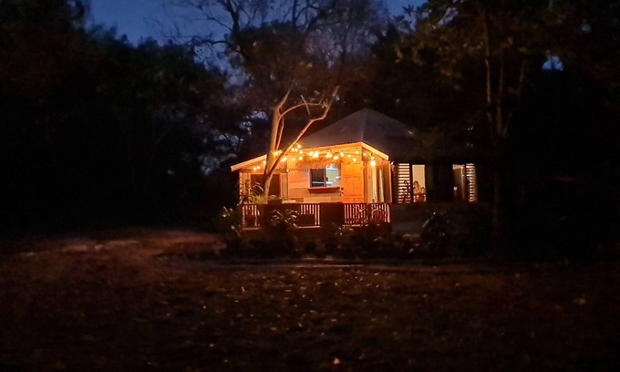 West End Cabin | Stunning Ocean View 2Br Cabin with Hot Tub in Negril