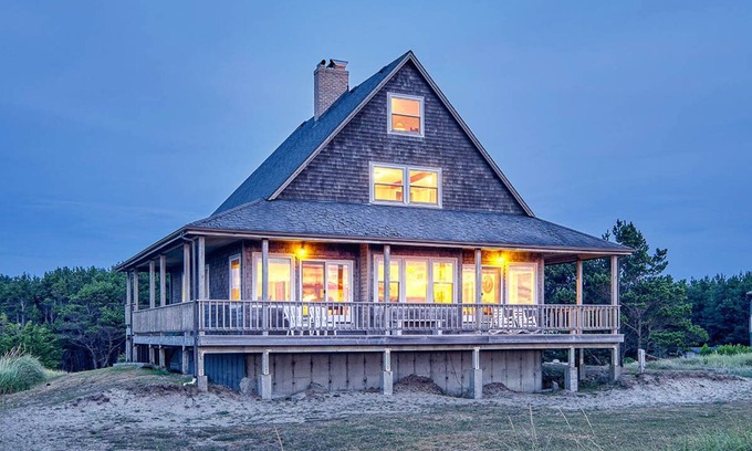 Ocean Park House | Coastal Retreat with Ocean Views & Pet-Friendly Comfort