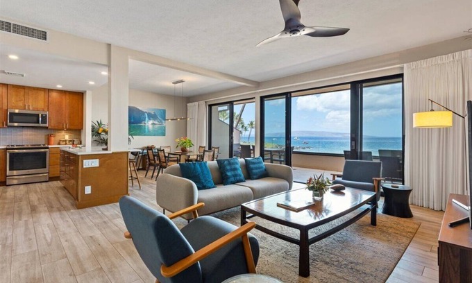 Wailea Condo | Beachfront Makena Surf B202: Updated Condo with Pool & Views