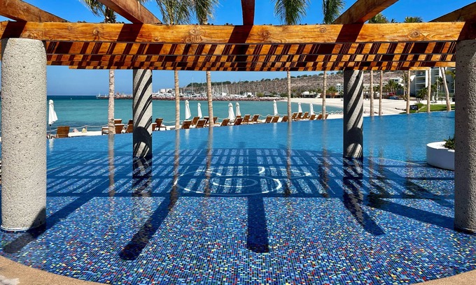 La Paz Apartment | Delightful Suite with Beach Club & Golf Cart Access