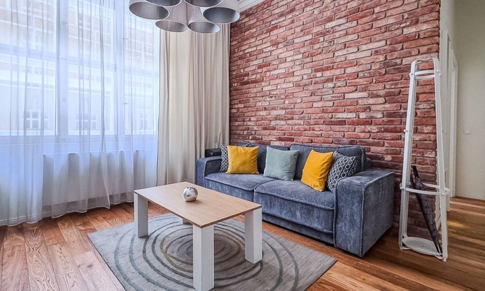Josefov Apartment | Unforgettable Old Town One-Bedroom Retreat with Kitchen