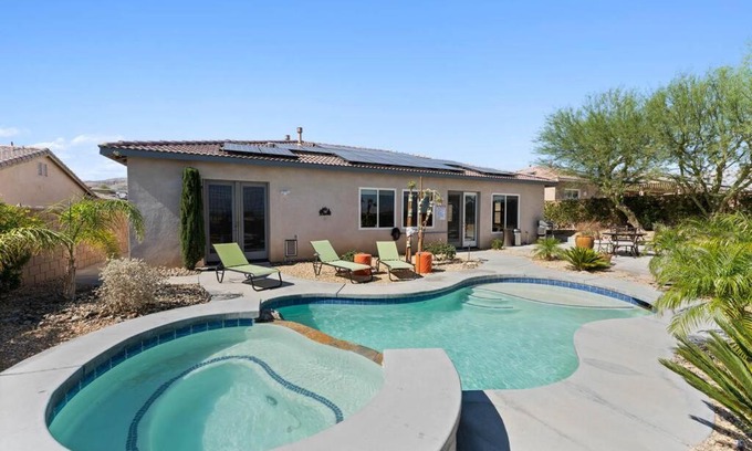 Desert Hot Springs House | Stunning Oceanfront House with Panoramic Views Near Palm Springs