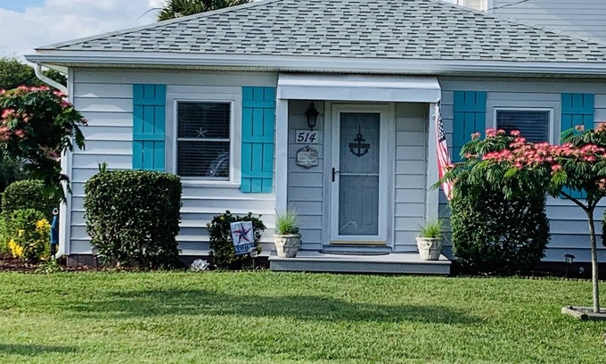 Kure Beach House | Cozy Cottage With Ocean View & Pool, Steps From the Beach