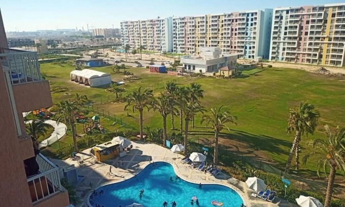 Marina El Alamein Ski Chalet | Top-Rated Porto Golf Mariana Flat with Spa & Hot Tub