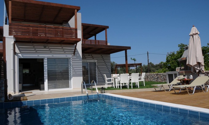 Archangelos House | Family-Friendly Pool Villa Near Haraki Beach & Lindos