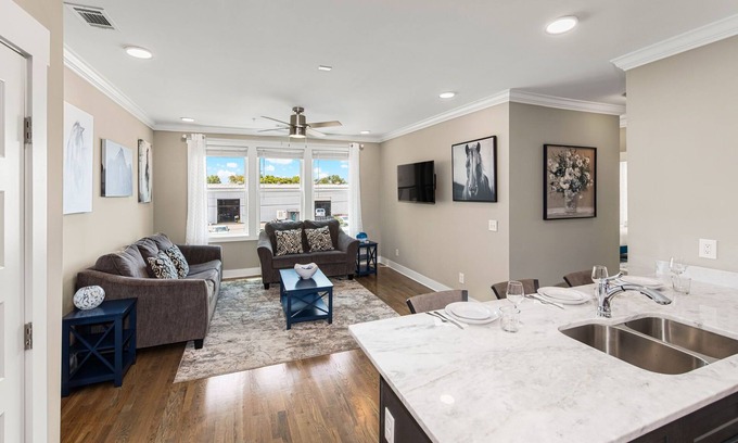 The Nations House | Unbeatable Rates for Weekday Stays Near Nashville Fun!