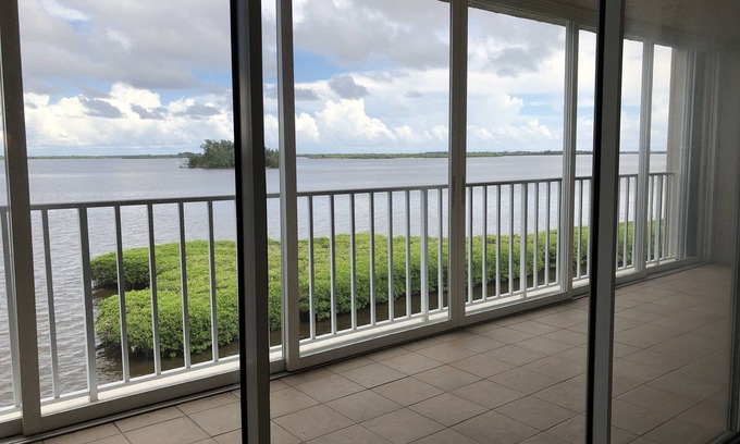 Sebastian Condo | Idyllic Riverfront Retreat near Sebastian Inlet with Pool