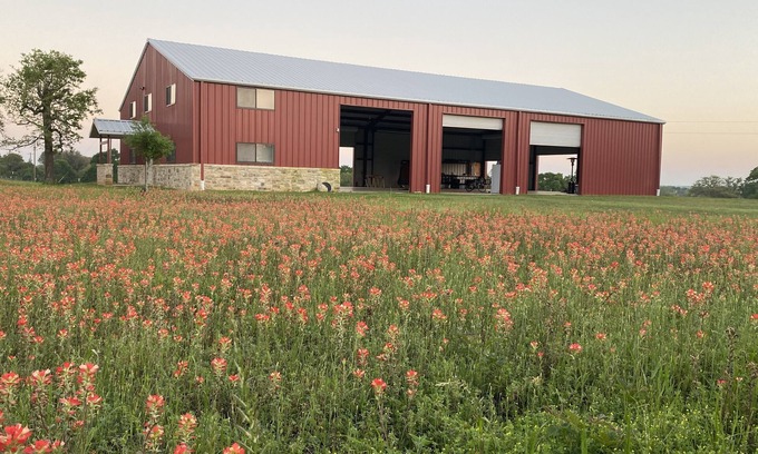 Round Top House | Unforgettable Round Top Retreat with Private Pool & Breakfast