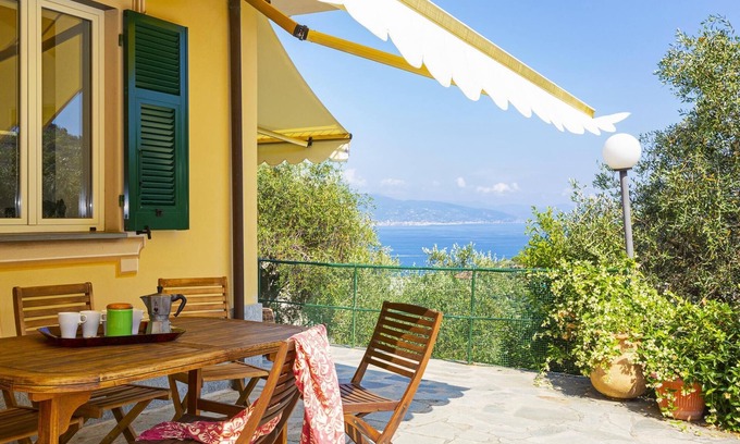 Santa Margherita Ligure Apartment | Breathtaking Sea Views in Santa Margherita - Guest Rated 10/10