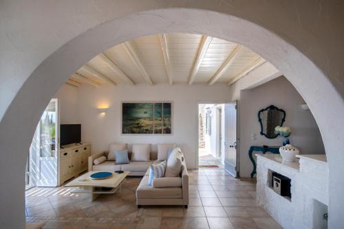 Ampelas Villa | Incredible Sea View Villa for 6 Guests with Pet-Friendly Amenities