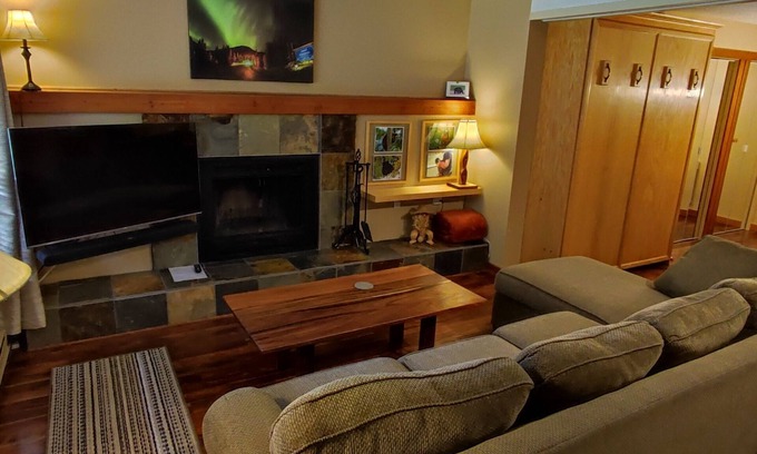 East Kootenay Condo | Unforgettable Ski In/Out 1 Bedroom Retreat in Horsethief