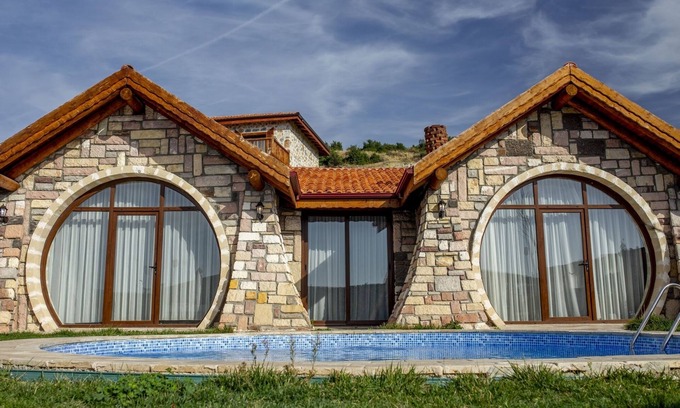 Iznik Villa | Elegant Stone House with Private Pool in Iznik for Families