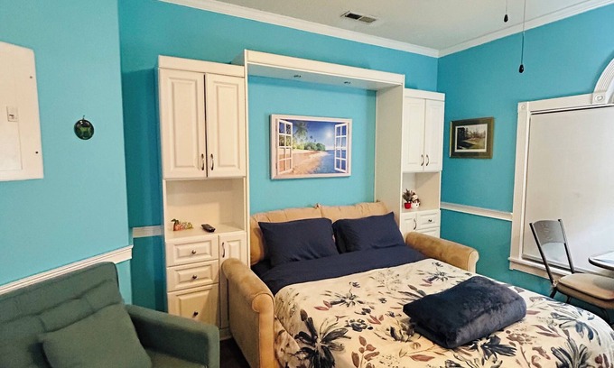 Arcadian Shores Condo | Cozy Studio, Steps from Private Beach with Ocean Views