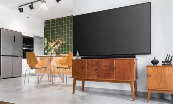 Be'er Ya'akov Apartment | Charming Suite in the Heart of the Country Awaits You