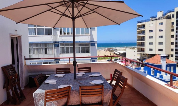 Costa de Caparica Apartment | Exceptional Oceanfront Stay at Amazing Terrace Costa da Caparica