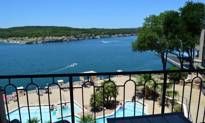 Highland Lake Estates Condo | Top Floor Lake Travis Condo with Spectacular Views