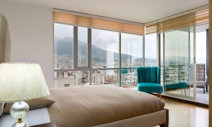 La Floresta Apartment | Amazing View A Volcano Pichincha AND Balcony 11