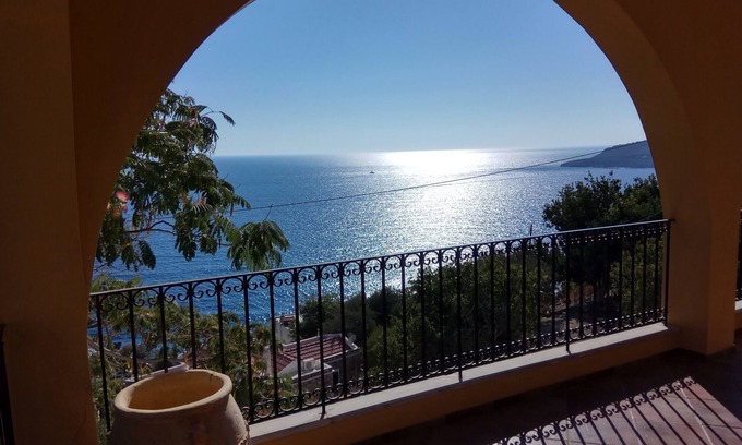 Panormos Villa | Stunning Ocean View Retreat at Plati Gialos Beach