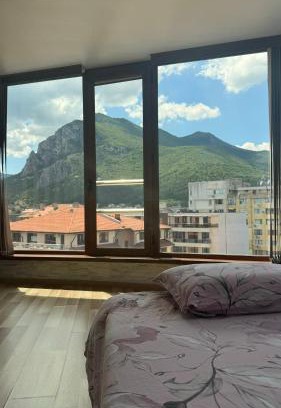 Vratsa Apartment | Amazing View Apartment