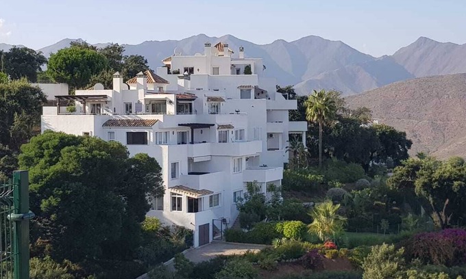 Ojen Apartment | Oceanfront Retreat in Elviria: Guest Rated 9.8, WIFI & Spa
