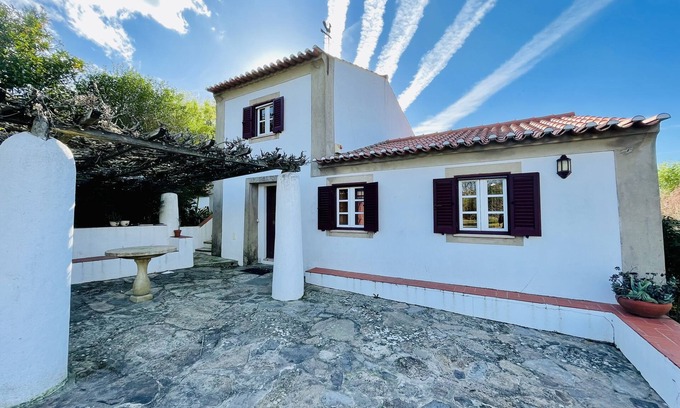 Castelo de Vide Villa | Enchanting Country House with Castle Views and Spa Amenities