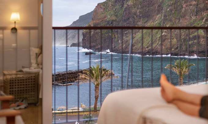 Ponta Delgada House | Unforgettable Oceanfront Retreat with Breathtaking Views