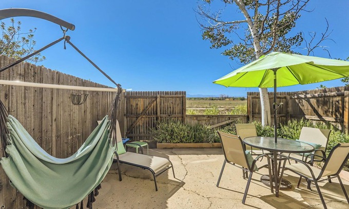 Lafayette House | Amazing Views in Lafayette