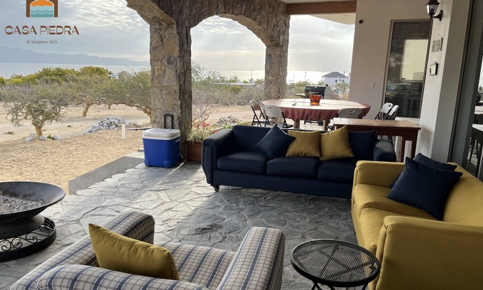 El Sargento Villa | Stunning Views in a Pet-Friendly Oasis for Families