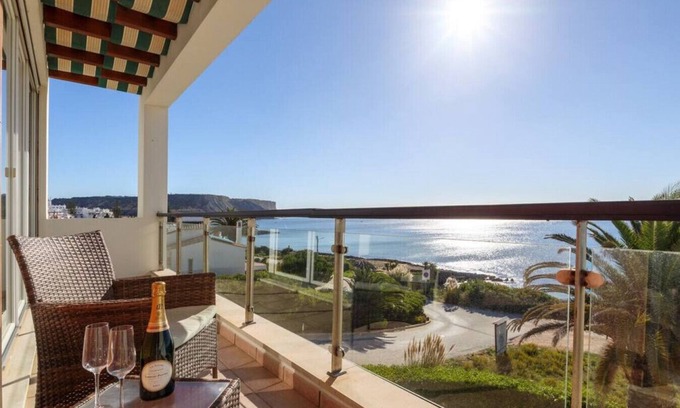 Luz Villa | Experience Oceanfront Villa with Pool & 10/10 Guest Rating