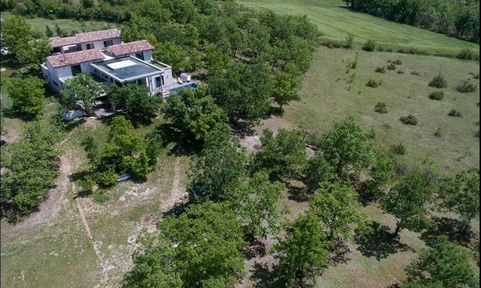 Lalbenque Villa | Captivating Villa with Pool, Show Kitchen & Lake Views