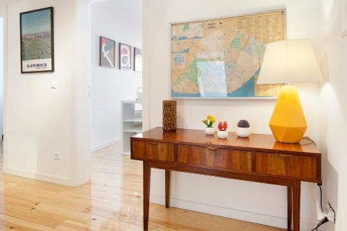 Sao Bento Apartment | Charming Vintage Flat with Garden in Principe Real, Lisbon