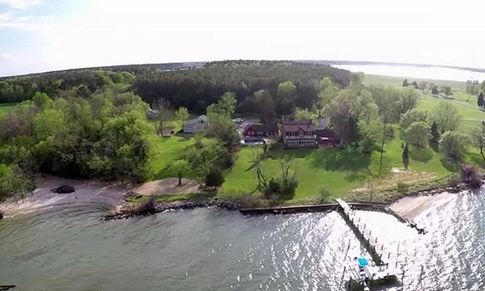 Cambridge House | Prime Waterfront Retreat with Private Pool & Beach Access