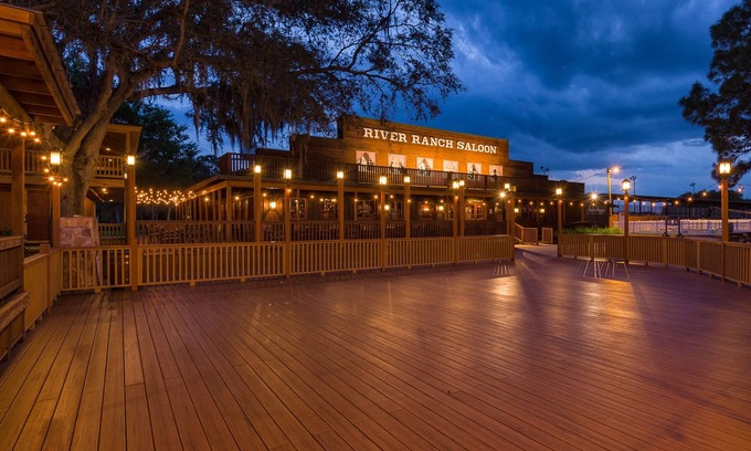 River Ranch RV Rental | Riveting Waterfront Experience at River Ranch RV Resort