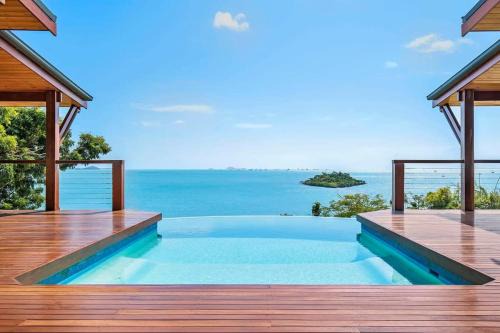 Cannonvale House | Enchanting Whitsunday Views at High Tide Resort