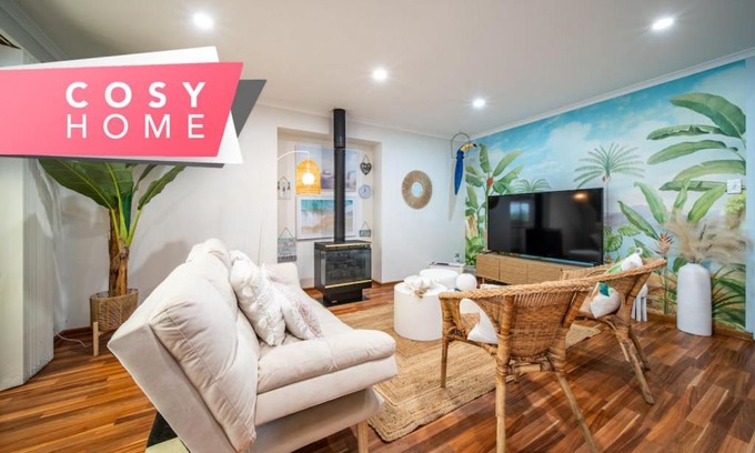 Seacombe Gardens House | Family-Friendly Retreat at Amazon at Seacombe Gardens