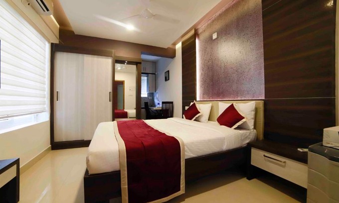 Guruvayur Hotel | Cozy Ambalath Maple Leaves Home with Breakfast & Child-Friendly