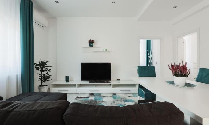 Baia Mare Apartment | Comfortable Ambassador Apartment - 4-Star, Family-Friendly Stay