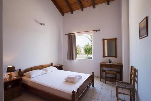 Xifias Apartment | Pet-Friendly Ambelakia Studios: Family Retreat with Great Reviews