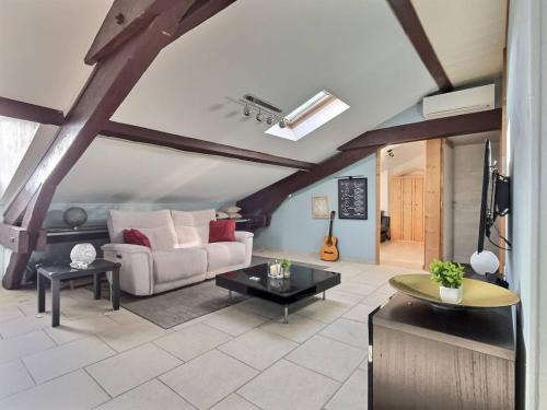 Amberieu-en-Bugey Apartment | Ambiance authentique coté gare