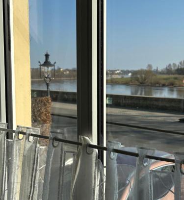 Mickten Apartment | Pet-Friendly Retreat at Ambiente an der Elbe Wohnung EG
