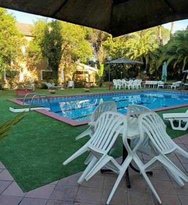 Rome Province Bed & Breakfast | Comfortable Stay at AmbraBed Lunghezza Station with Pool