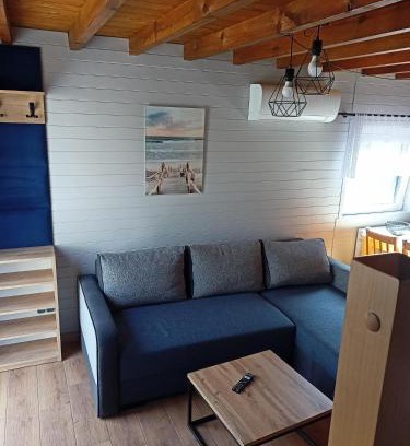 Mechelinki Cabin | Family-Friendly Amelia Domek letniskowy with High Ratings