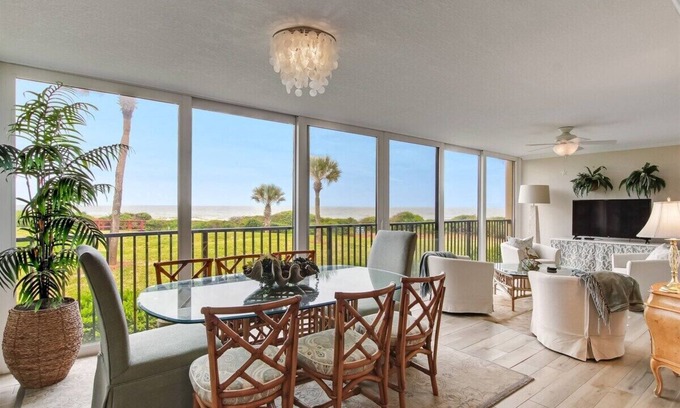 Fernandina Beach Condo | Oceanfront Amelia Retreat C 3 - Rated 10/10 for Families