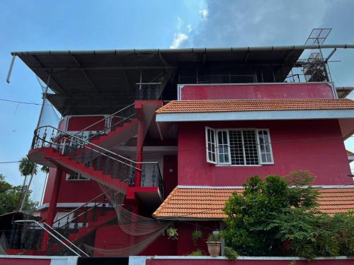 Kochi House | Budget-Friendly Stay at Amelia's Homestay for Families
