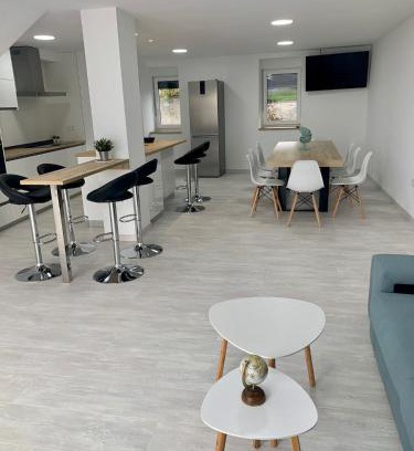 Fazouro House | Discover Amencer en Llas: Pet & Child-Friendly Retreat