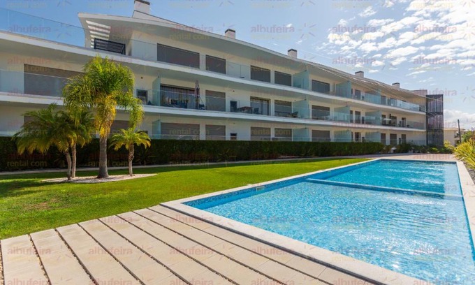 Vale de Carro Apartment | Oceanfront Escape at Amendoeiras Residence - Guest Rated 9/10